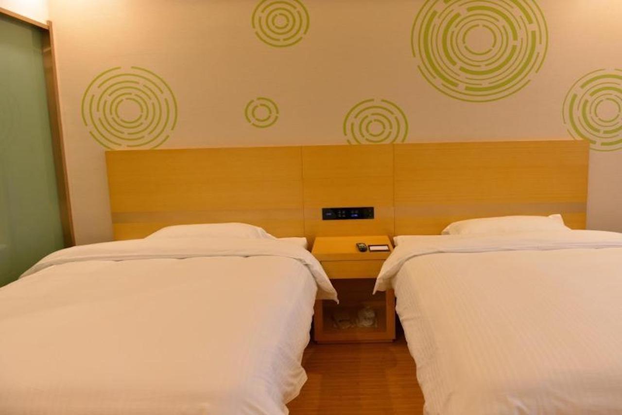 Greentree Inn Luoyang Ruyang County Dujuan Avenue Hotel Ngoại thất bức ảnh